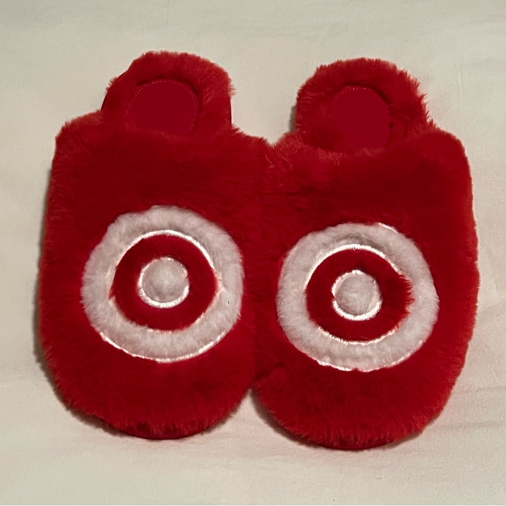 New Target Slippers Size 8